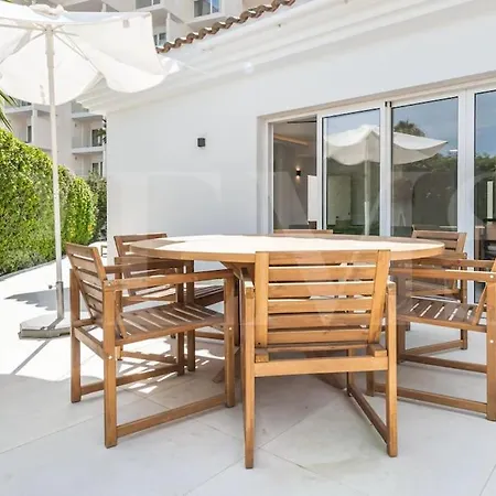 Villa Exclusive Poolside With Cine & Bbq By Rems Benalmadena