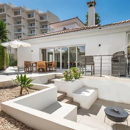 Exclusive Poolside With Cine & Bbq By Rems Benalmadena